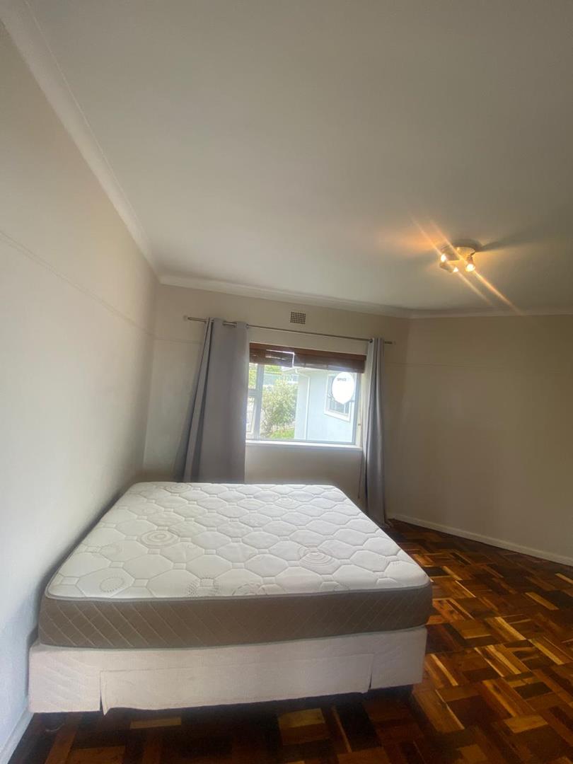 To Let 2 Bedroom Property for Rent in Vredehoek Western Cape